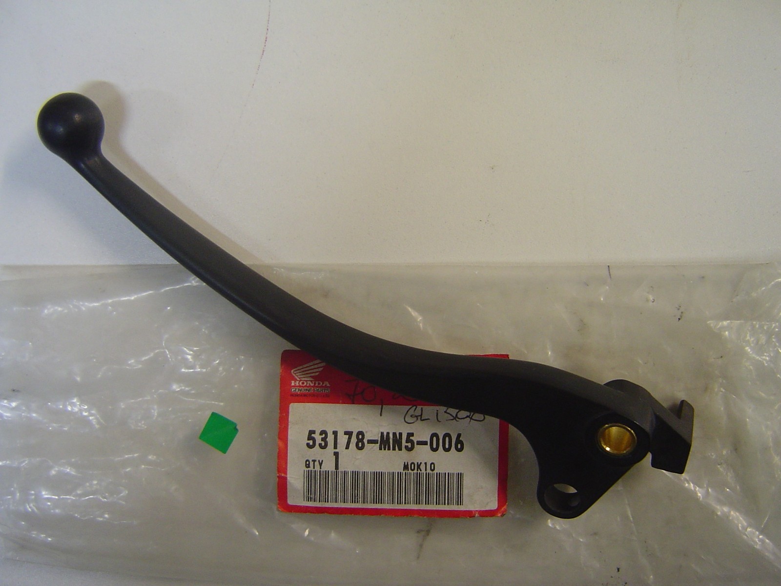 Levier gauche Honda 53178-MN5-006 pour remplacer une piece usee