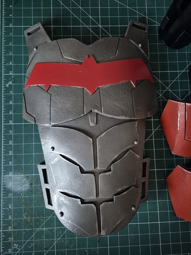 Batman Capucha Roja Pecho Armadura Disfraz Adulto Hombre DC Comics Juegos con disfraces Versión Plateada - Imagen 5 de 14