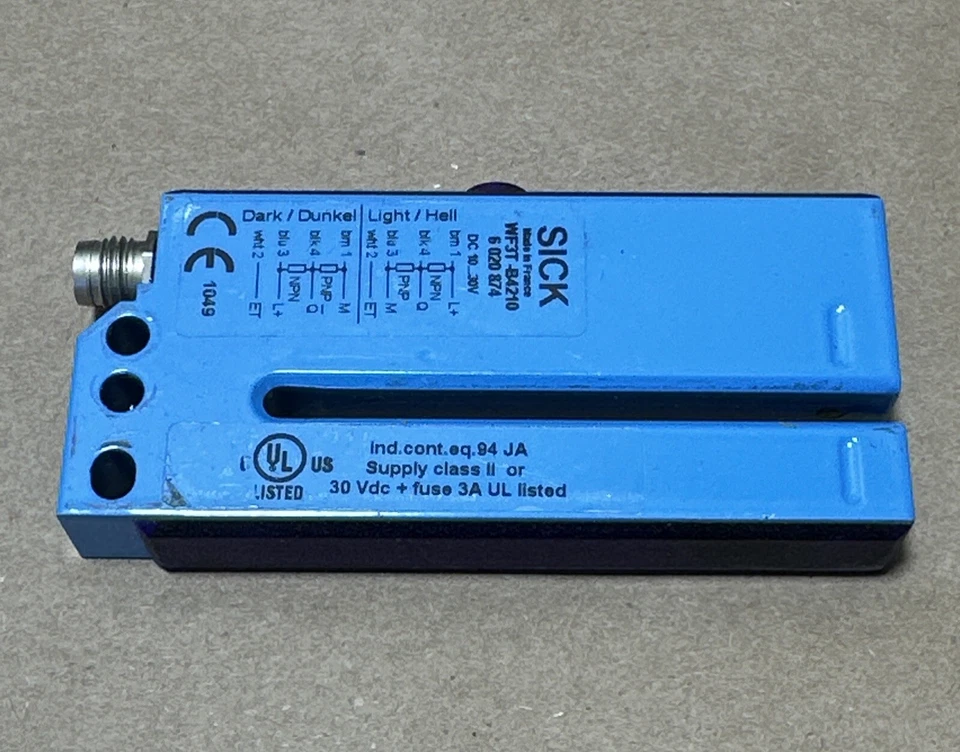 PREOWNED- SICK WF3T-B4210 / 6-020-874 Sensor 10-30VDC || FAST SHIPPED & WARRANTY - Image 3 of 4
