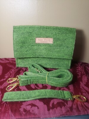 Lux Felt London Bag Felt Shoulder Strap/Wristlet Green Purse Y2K Charm City