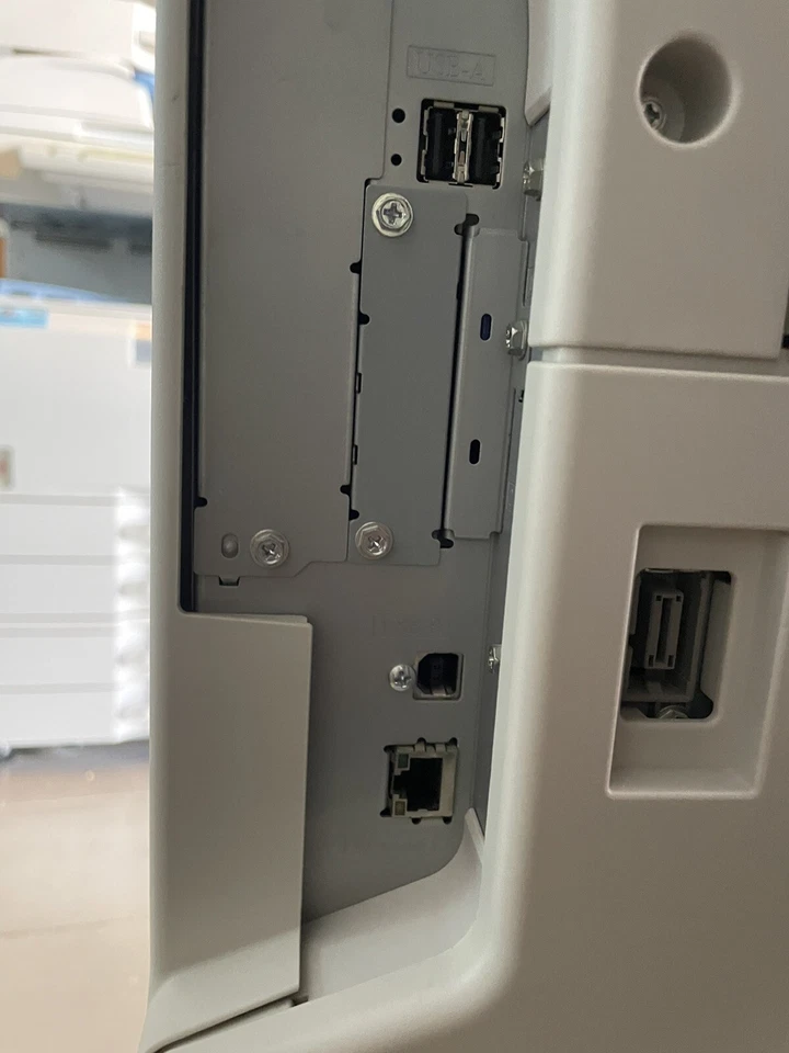 Fotocopiatrice Multifunzione A3 Laser A Colori Ricoh Aficio MP C2050 Usata - Immagine 3 di 4