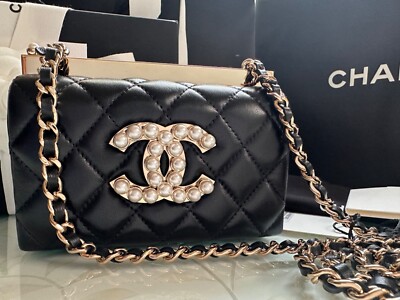 New CHANEL 23A BLACK Vanity Case Clutch Gold Chain PEARLS