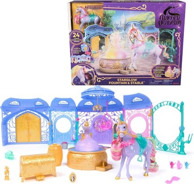 Unicorn Academy Starglow Brunnen & Stall Spielset mit Wildstar Lichtern & Sounds