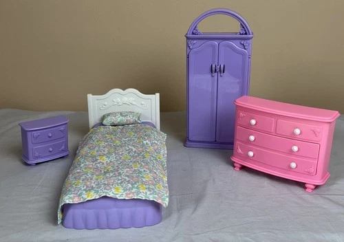 Vintage Mattel 1994 Barbie So Much To Do! Bedroom Bed, Closet, Furniture