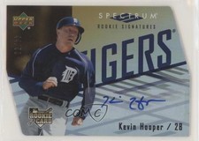 2007 Spectrum Rookie Signatures Gold Die-Cut 44/50 Kevin Hooper #132 Auto 0q3