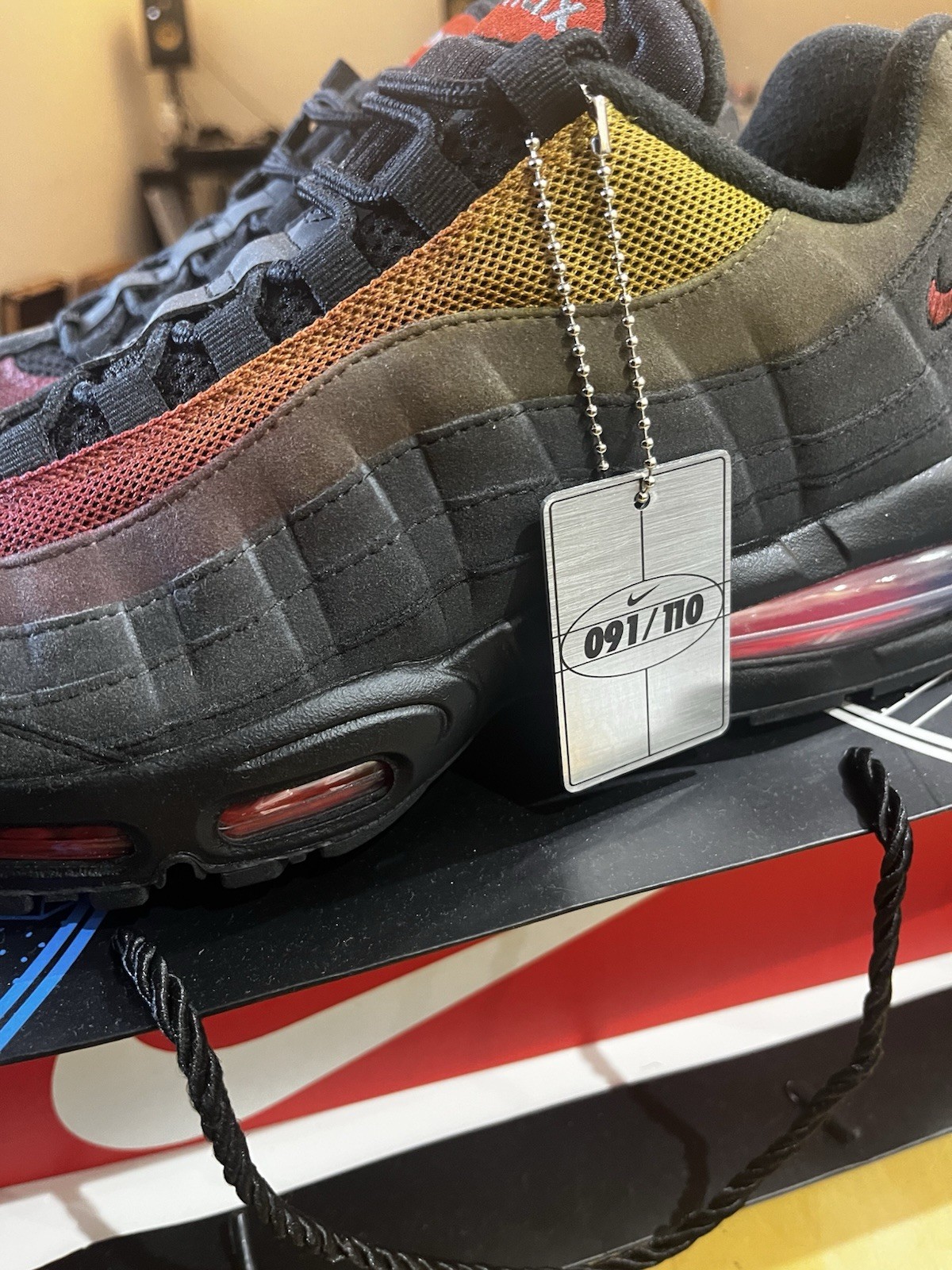 Nike Air Max 95 x Lorenz.OG / Block P - Volcano - UK 10.5 - Brand New - 091/110 image 6