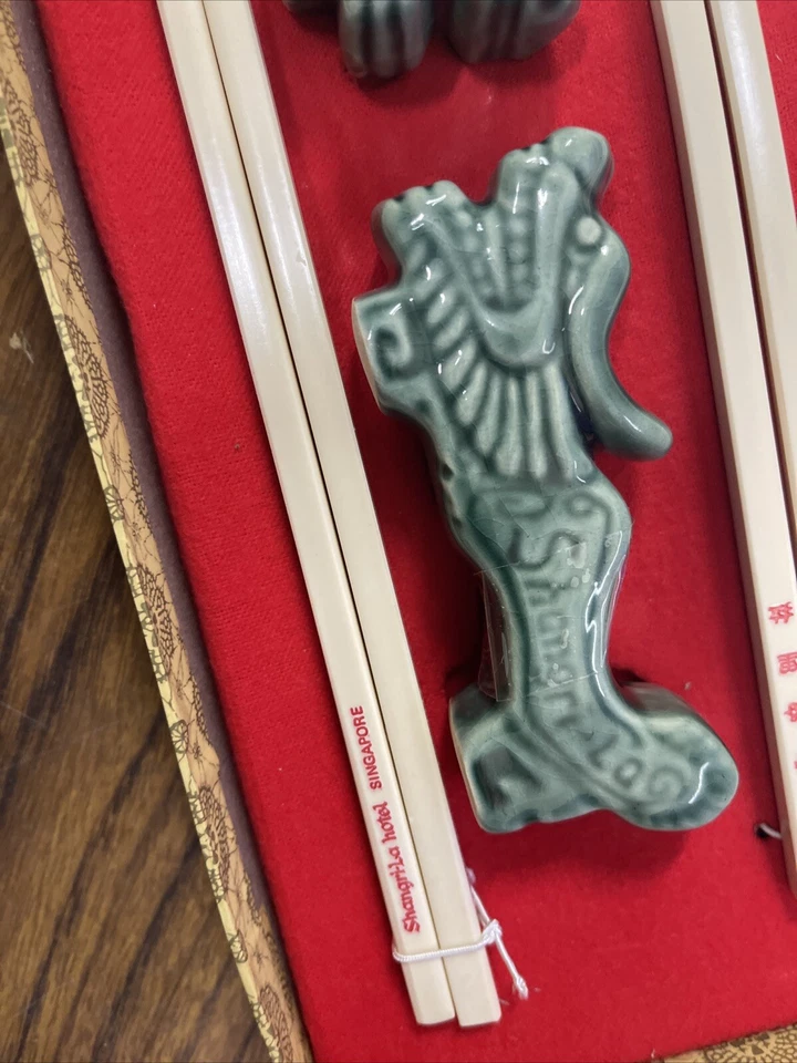 Редкий Shangri La Hotel Сингапур Палочка для Рубки Клейтан Керамика Дракон - Изображение 4 из 4