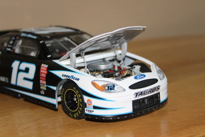 NASCAR 2002 1/24 Penske Racing Ryan Newman #12 Serie Propietario Alltel LIMITADO Foto 2 de 4