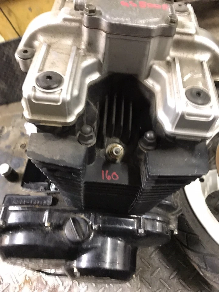 Motor 94 Suzuki GS500E GS500 GS 500 E Foto 3 de 4