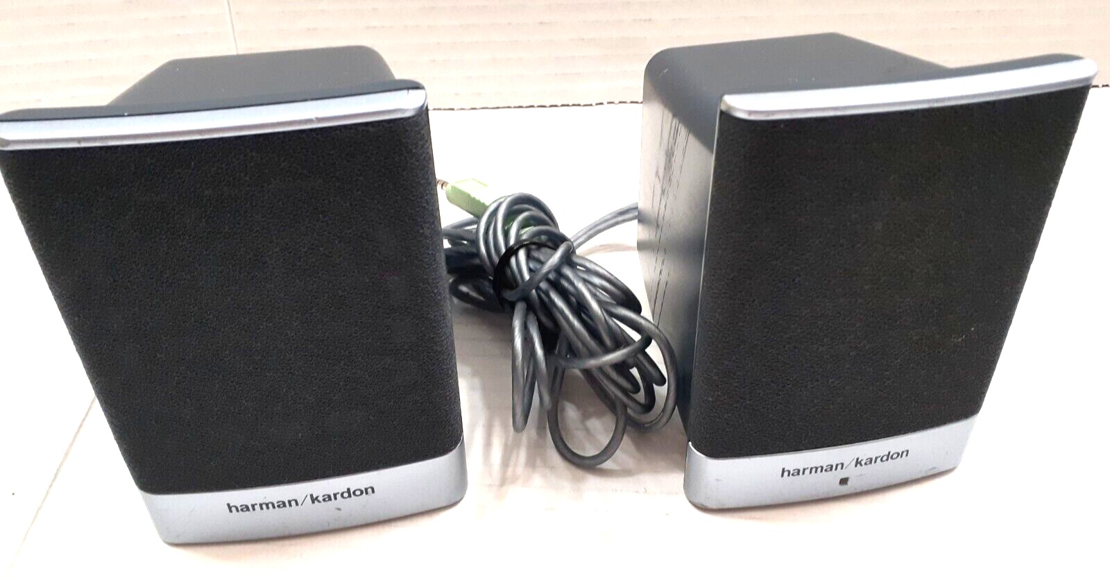 2 Compact Harman Kardon HP Replacment Computer Satellite Speakers HP