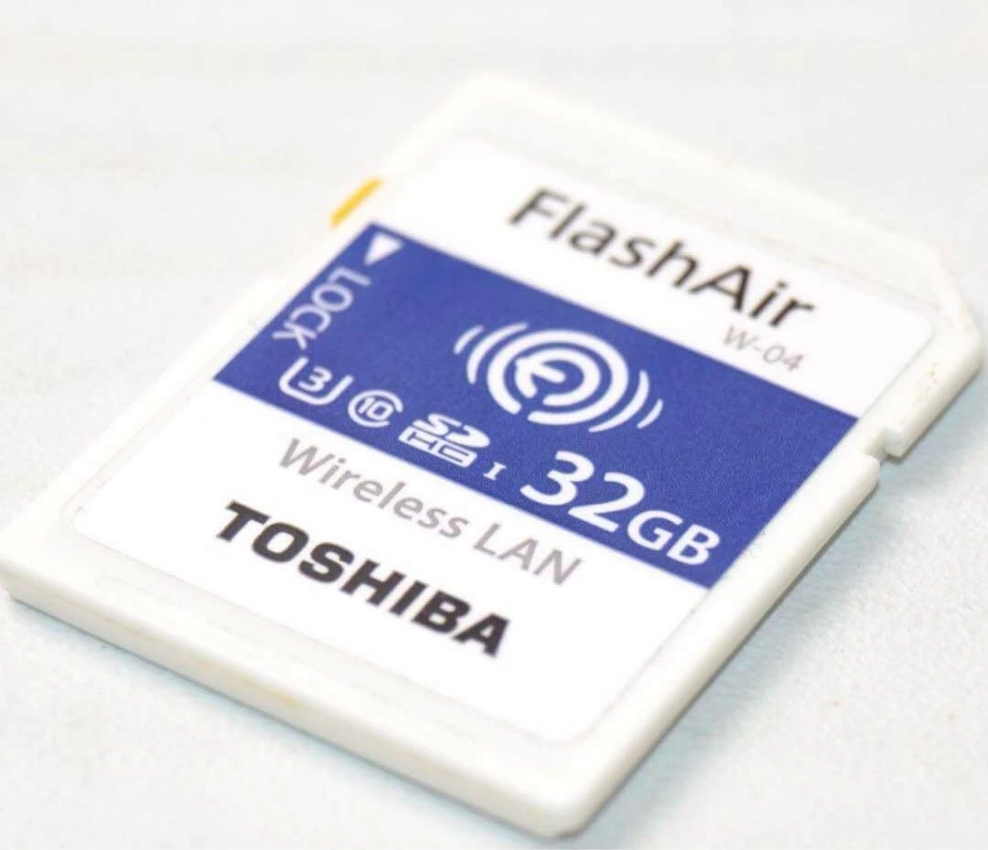 Scheda Di Memoria Toshiba FlashAir W-04 32 GB SDHC - Usata Ma In Ottime Condizioni