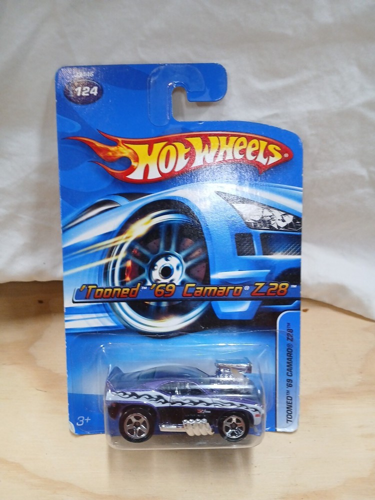 2006 Hot Wheels #124 ‘Tooned ‘69 Camaro Z28