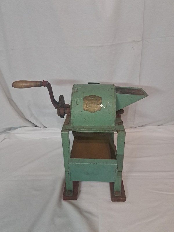 Vintage F. Carling Buffalo N.Y. American Tomato  Masher Machine