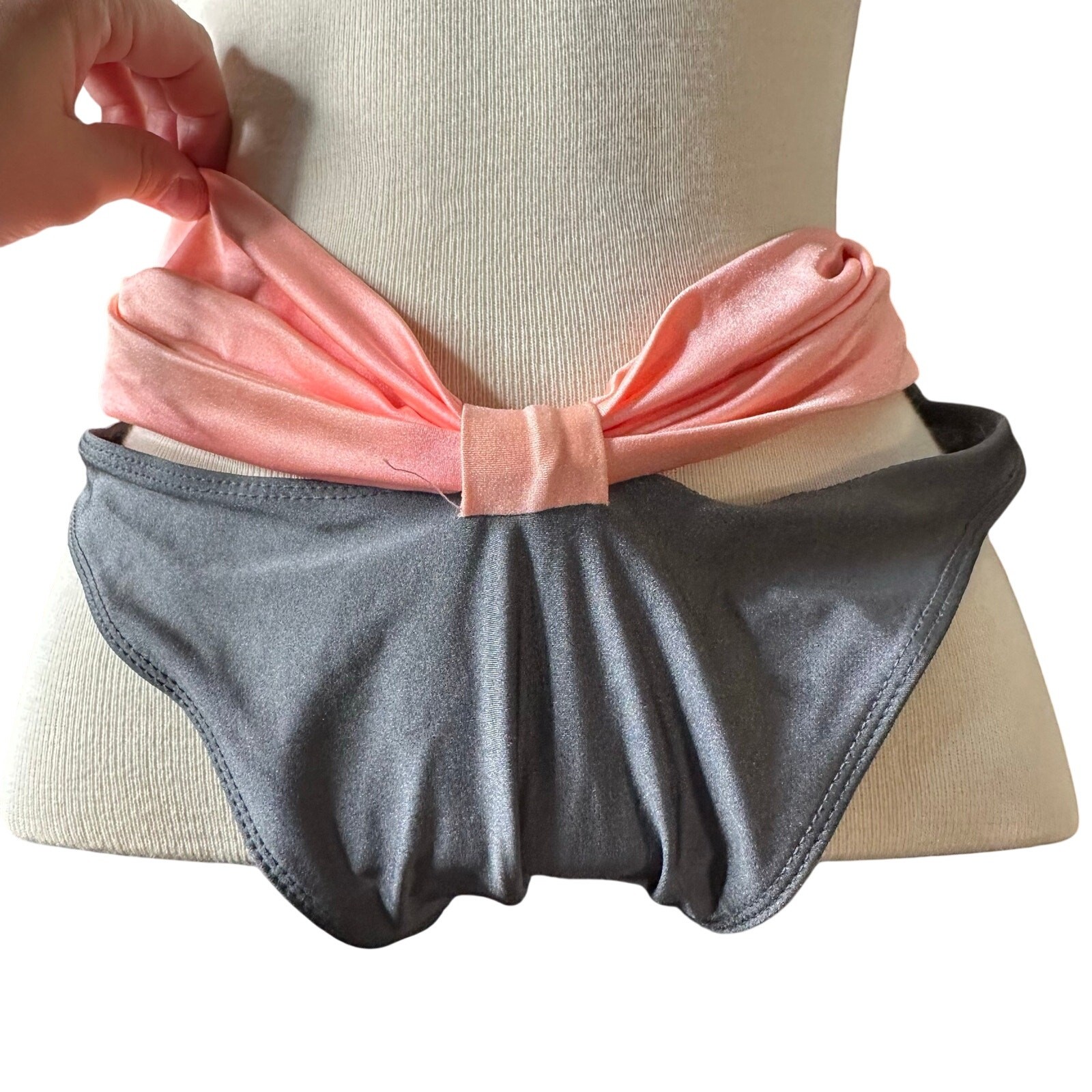 Vintage 80/90s grey pink Bikini Bottom Women’s Size M