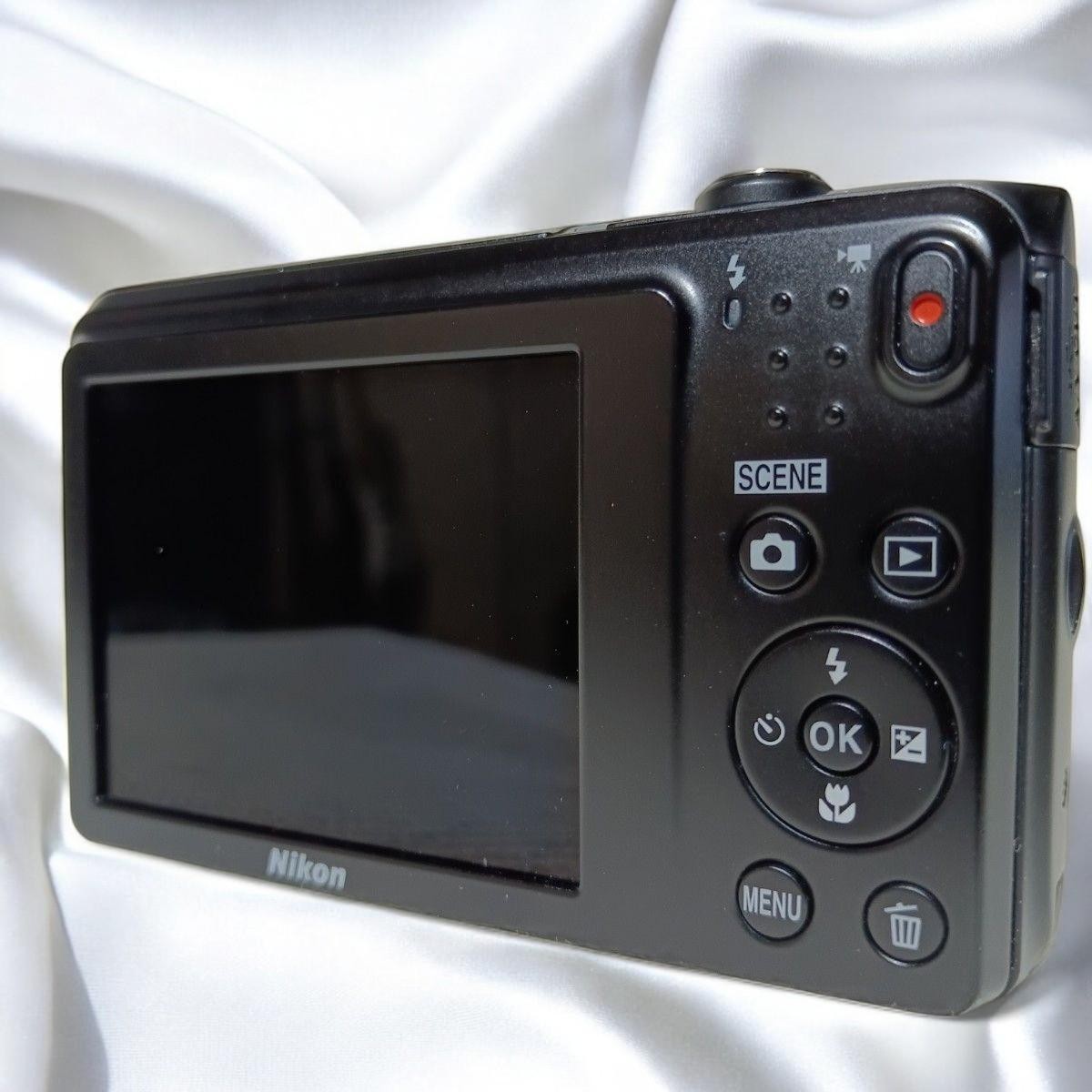 Mint] Nikon COOLPIX A300 20.0MP Black Digital Camera Tested w