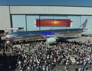 11x8 Colour Photo Boeing 777 300 Series Roll Out