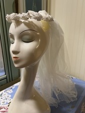 Vintage 1980s Floral Crown Wedding Veil w/ Short Train Beaded Floral Headband