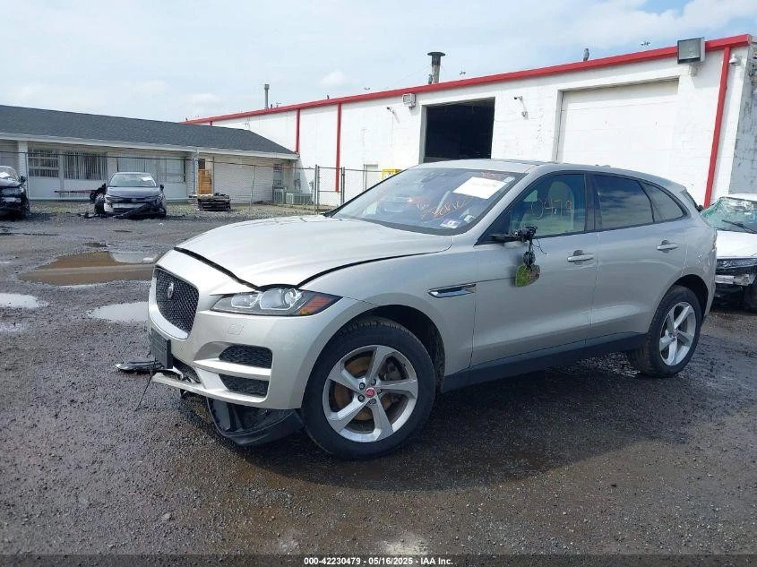 Used Left Tail Light Assembly fits: 2017 Jaguar F-pace quarter panel mounted Lef - Image 2 of 4