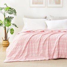 Seersucker Cooling Comforter King Size, Q-Max 0.45 Reversible Lightweight