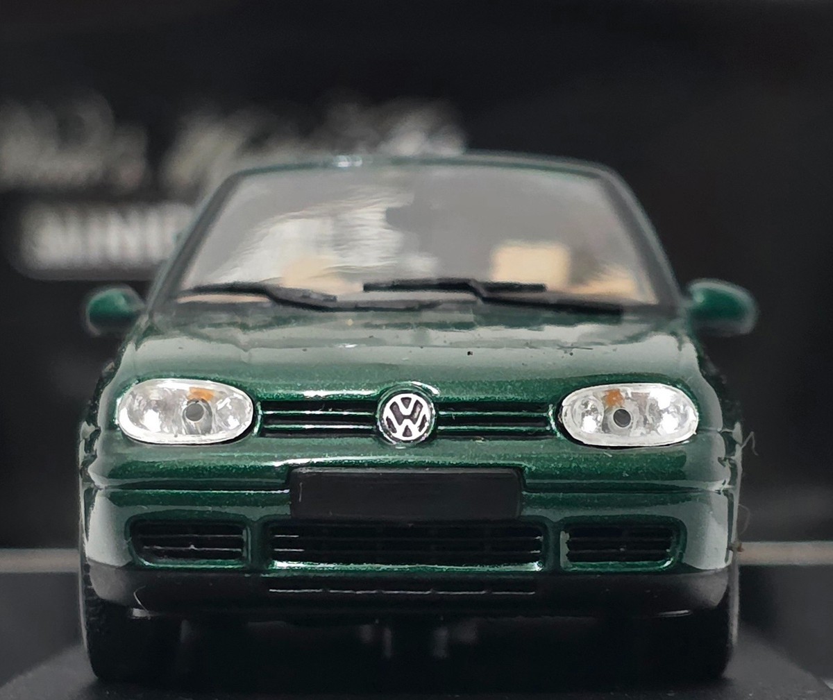 VW Volkswagen Golf MK4 Cabriolet 1999 British Green 1:43