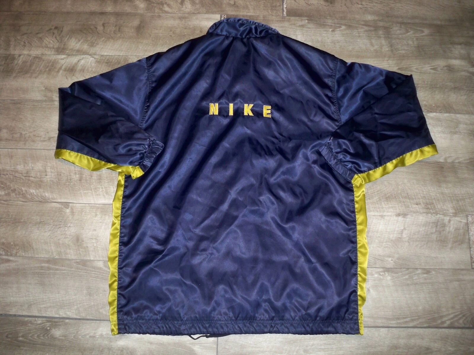 nike vintage spellout made in taiwan swoosh coat jacket