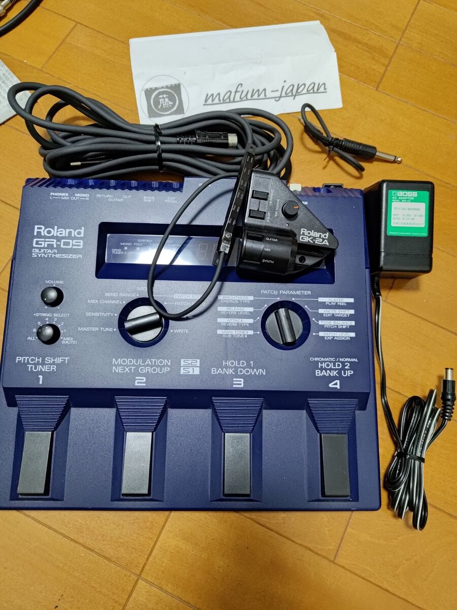 Roland GR-09 Guitar Synthesizer effect pedal w/GK-2A,GK Roland GR-09 Guitar Synthesizer effect pedal w/GK-2A,GK