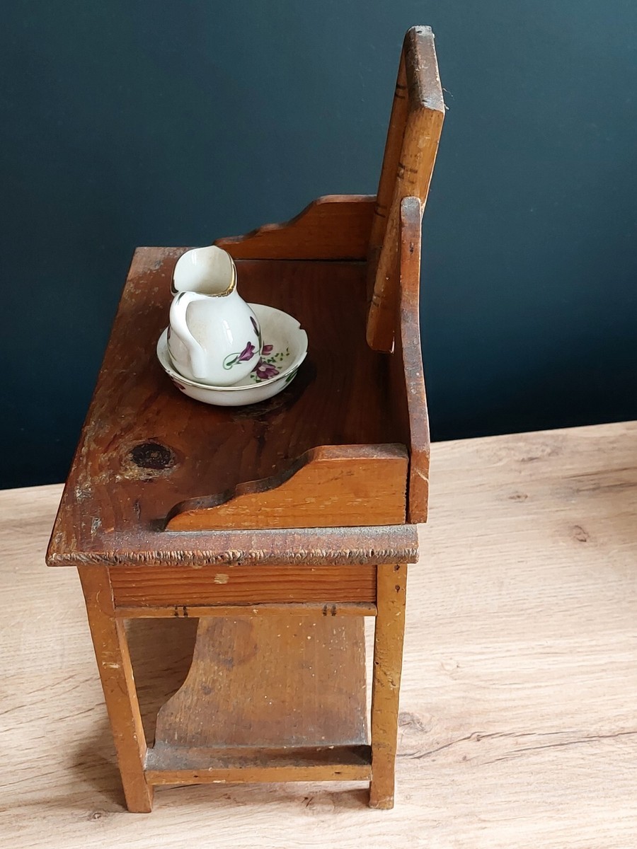 Meuble de chevet ancien L'Art nouveau vers 1900 Noyer et marbre - En vente sur France