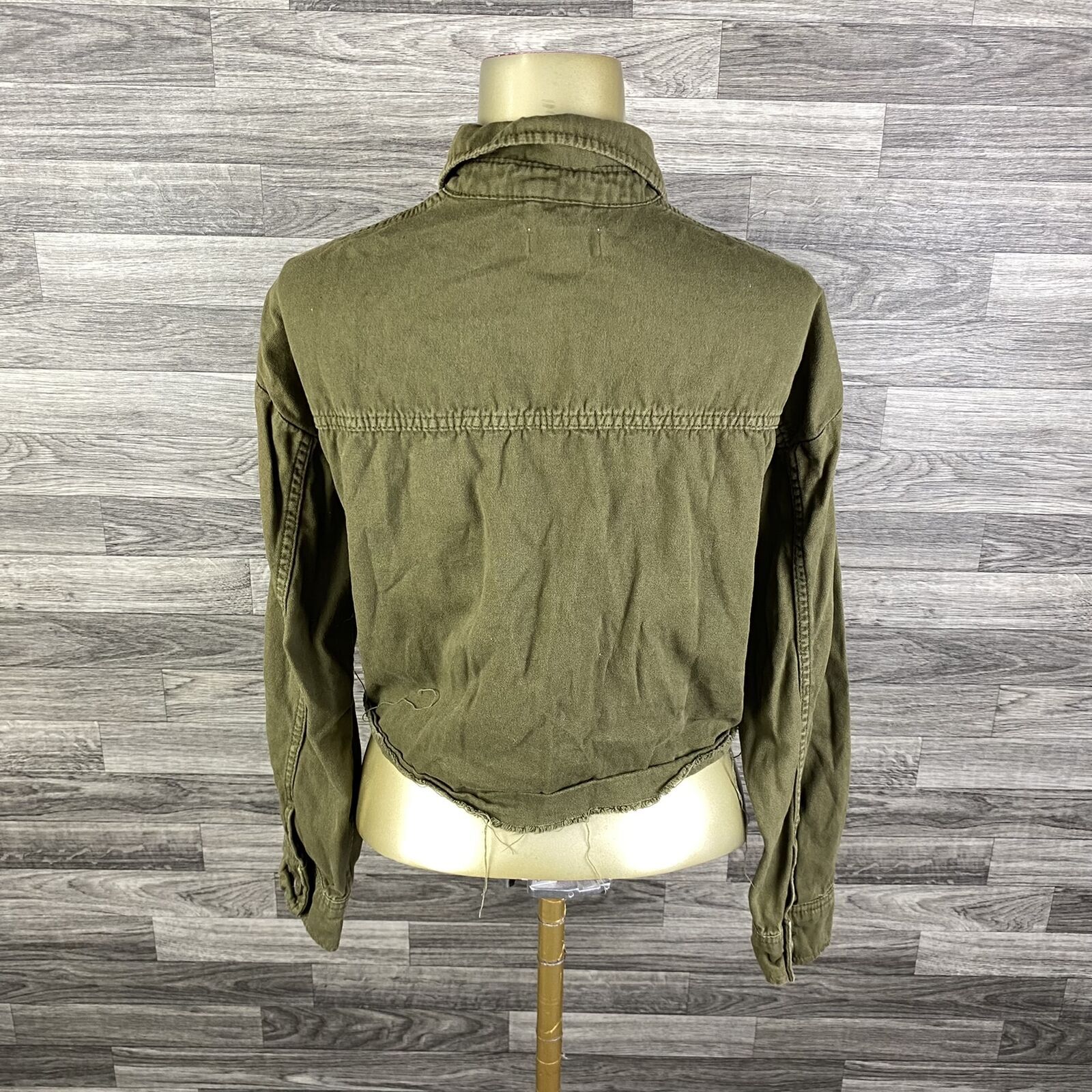 TOPSHOP Button Down Cropped Collared Green Casual… - image 3