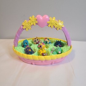 Lot Of 30 Hatchimals Blue Egg Carton Spring Basket And Purple Clam Shell