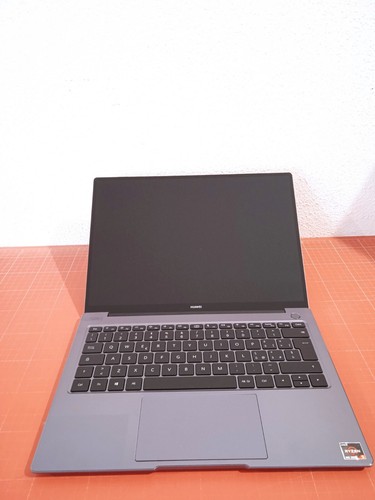 Huawei KLVL-WFH9 14" Ryzen 5 4600H 16GB DDR4 512GB M.2 Italienische QWERTY_2.2_2 - Bild 10 von 21