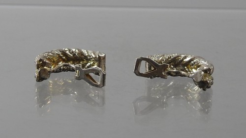 Vintage Semi Hoop Twisted Gold Tone Clip Earrings About 1" P40 - Picture 8 of 11