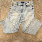 Judy Blue Women's Straight Light Wash Blue Distressed Denim 5-Pocket Jeans 18W — photo 1