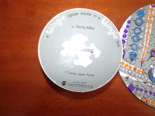 Vintage Springbok Thingie Puzzle Town Meeting Sandy Miller 7" Circular Cardboard - Picture 7 of 15