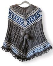 Peruvian Wool Poncho with Pom Pom Ties Fringed Hem Unbranded 36" Long