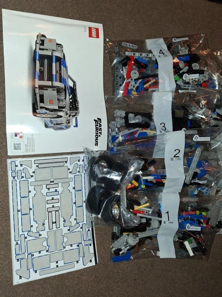 LEGO Technic 42110 Land Rover Defender, photo 4 of 5