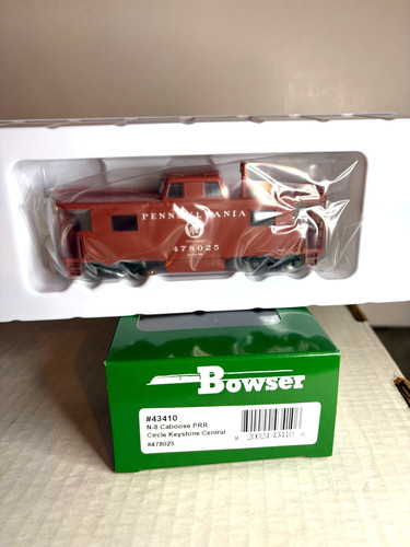 BOWSER #43410 P.R.R. Caboose "Circle Keystone" N-8 #478025 H.O. 1:87 | Zustand: New