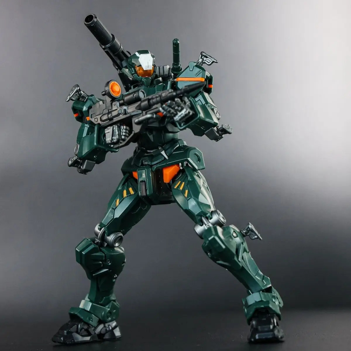 LEBAO 1/144 HG RGM-79 Green GquuuuuuX Guncannon Model Kit Action Figure