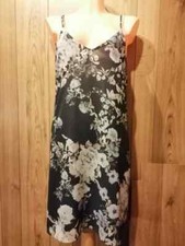 Mango women's cami strap sun Black dress with Gold shimmer and White roses.Sz L.