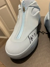 Shai001 Masi Blue Autograph Signed Size 13