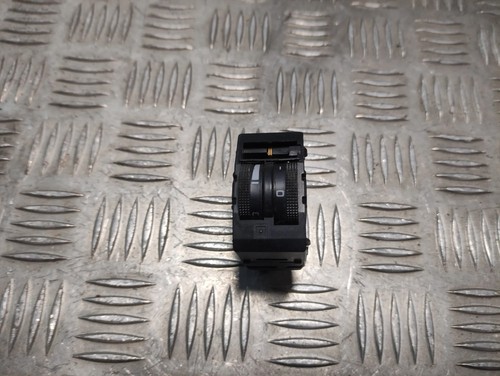 AUDI A6 4B2, C5 Schalter zur Einstellung der Scheinwerferhöhe 23531158