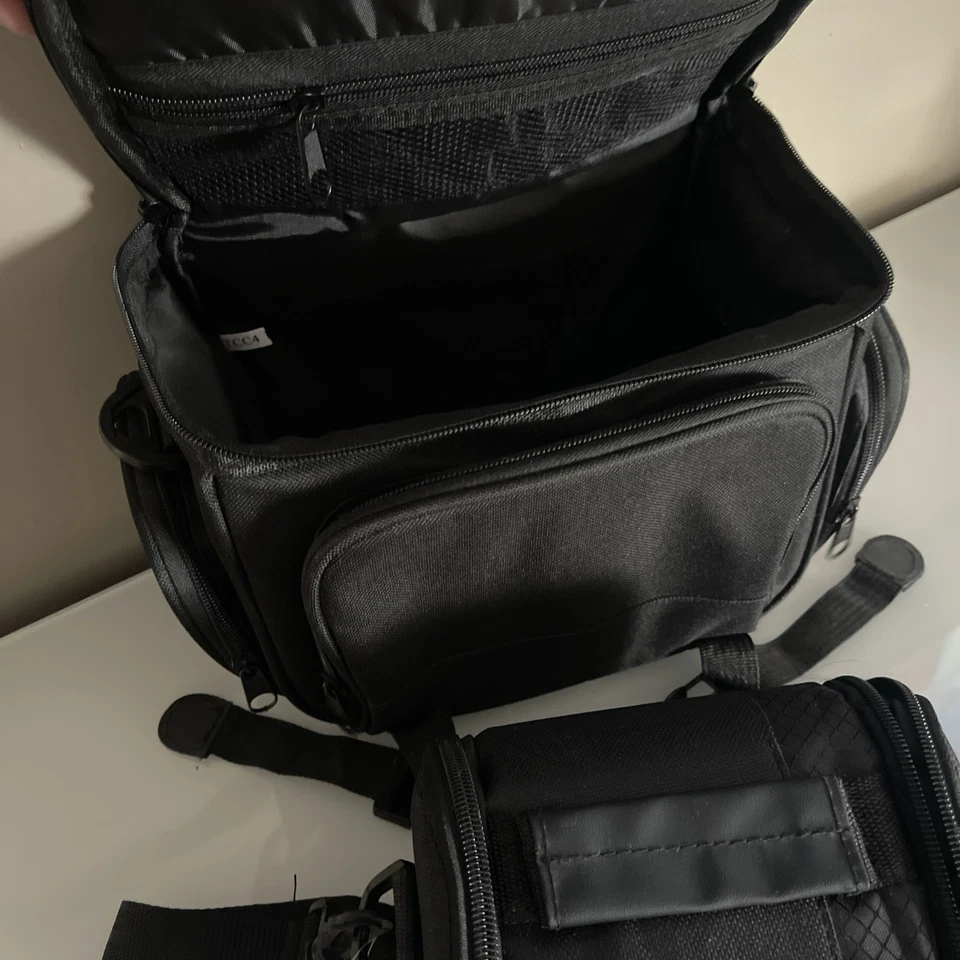 Set of Xit DigitalCamera and Video Camera Padded Carrying Cases Black - Image 3 of 4