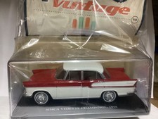 AUTO VINTAGE SIMCA VEDETTE CHAMBORD  1958 in metallo 1/24 CENTAURIA EDITORE