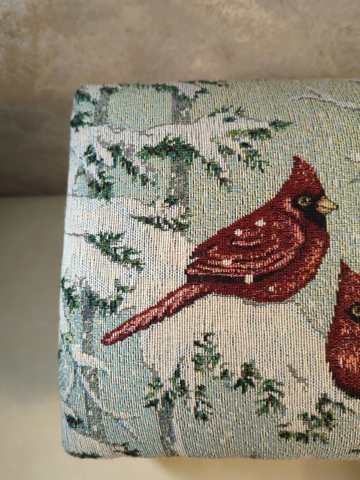 De colección Cardenales Rojos Pájaros Reposapiés Tapiz Otomano Metal Reina Ana Piernas Nieve Foto 4 de 4