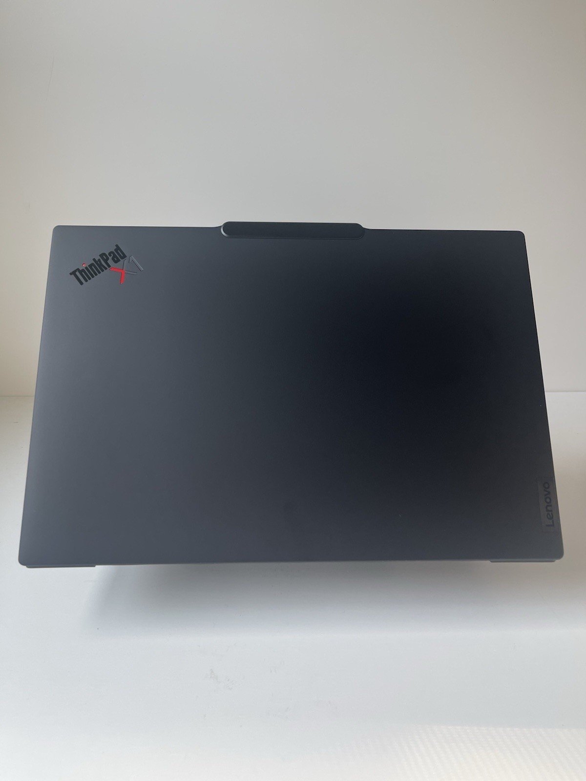 Lenovo ThinkPad X1, 14-Inch Laptop, with Intel Core Ultra 7 Series 2, 512 GB SSD (Solid State Drive), Windows 11 Pro