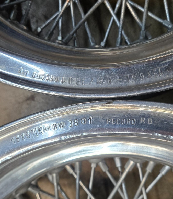 FERRARI 250 GT LUSSO RUOTE BORRANI MILANO RECORD RW3801 KNOCK OFF  WIRE WHEELS