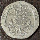 Elizabeth II twenty pence 2001 coin — photo 2