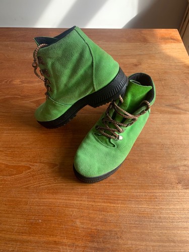 Vintage 90s Suede & Rubber Lime Acid Green Boots Lace Up Made in Spain Size 5.5 - Picture 17 of 17