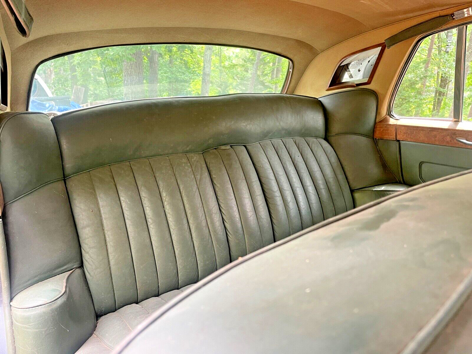 ROLLS ROYCE PHANTOM CLOUD BENTLEY SWITCH. WORLDS LARGEST 1946-65 USED INVENTORY