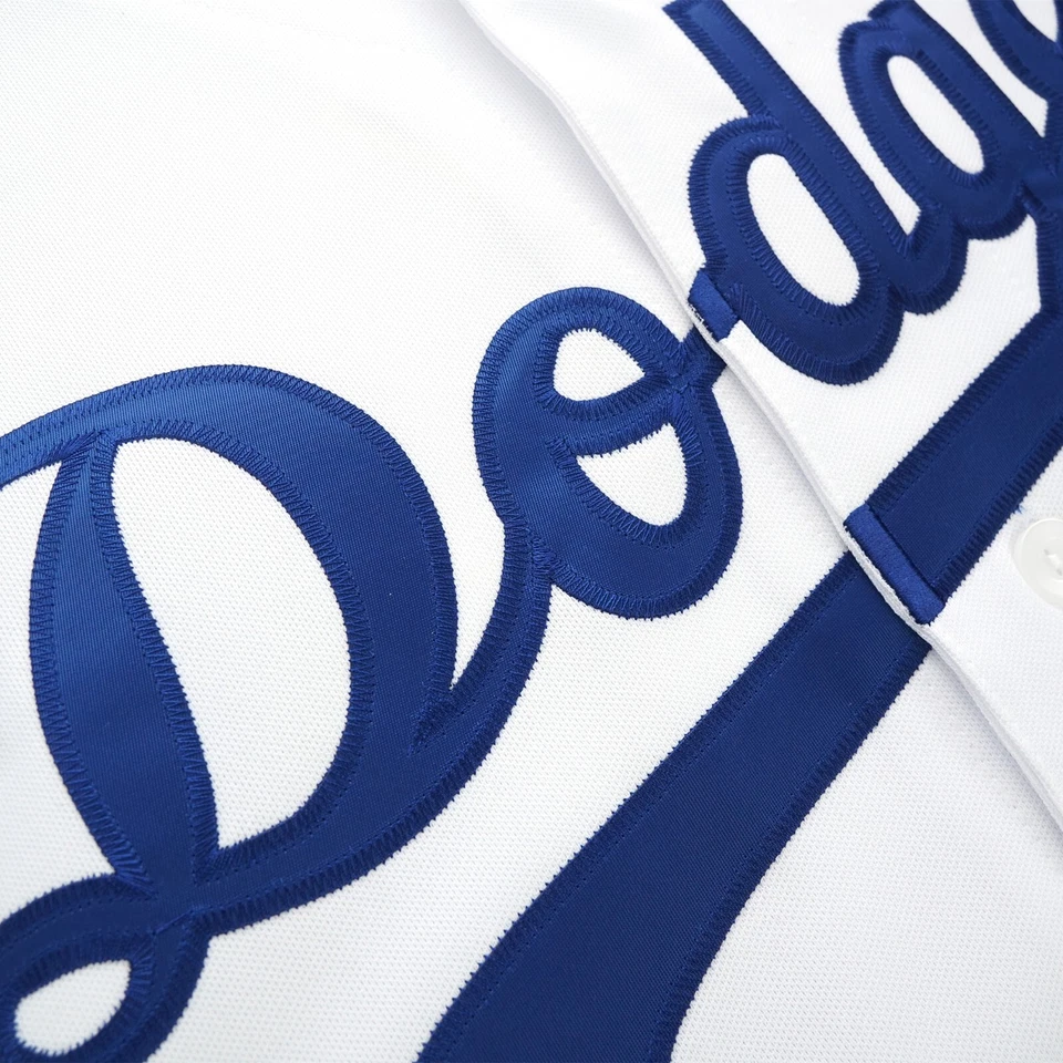 Camiseta Clayton Kershaw Los Angeles Dodgers Cooperstown Home blanca con parche Foto 3 de 4