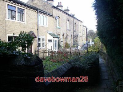 PHOTO  TOFTS GROVE PLACE RASTRICK THESE HOUSES TURN THEIR BACK ON THE ROAD THERE